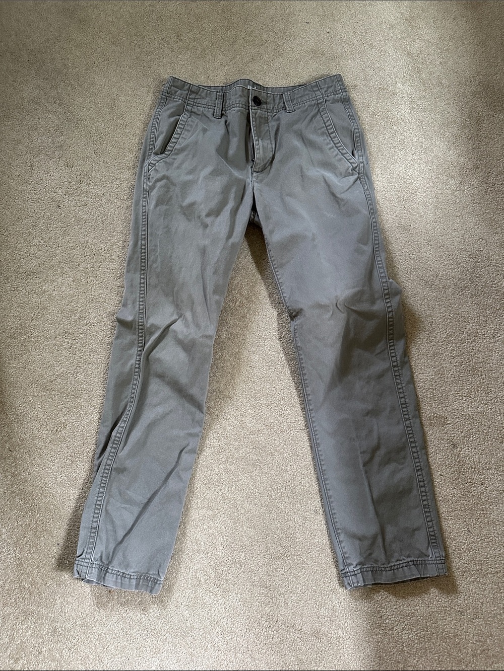 Urban Pipeline Men's Gray Relaxed Straight Chino Pants